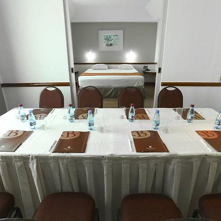 Bristol Merit Hotel Белу-Оризонти Экстерьер фото