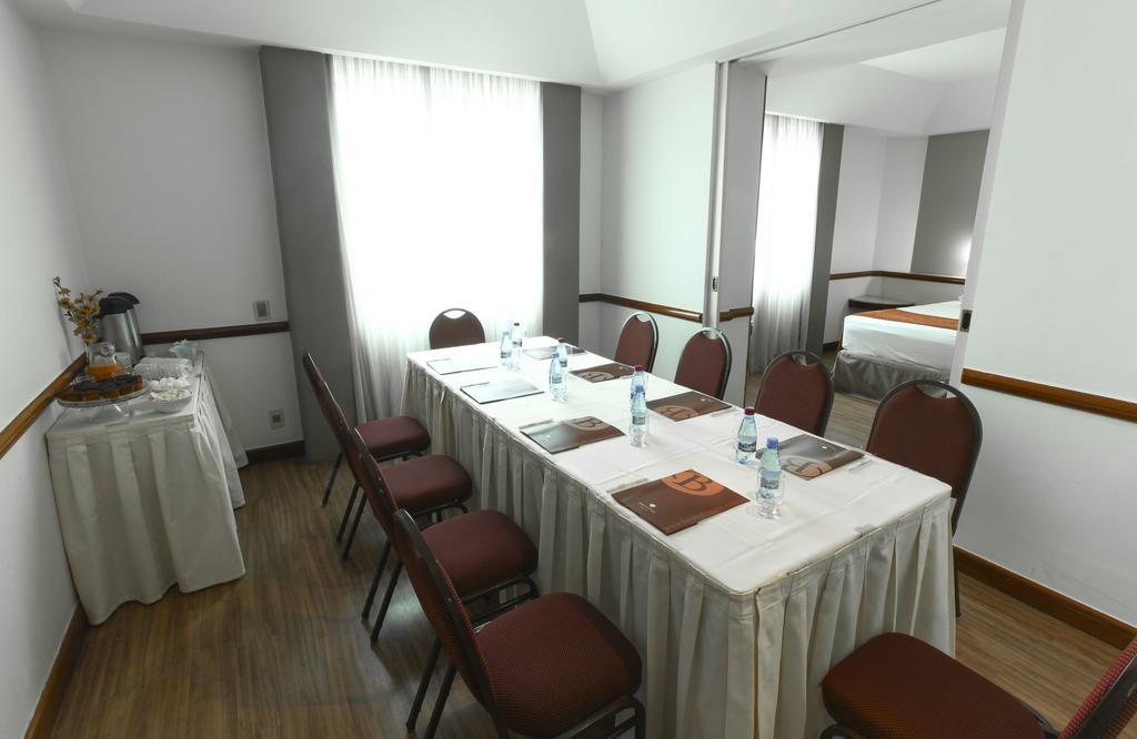 Bristol Merit Hotel Белу-Оризонти Экстерьер фото