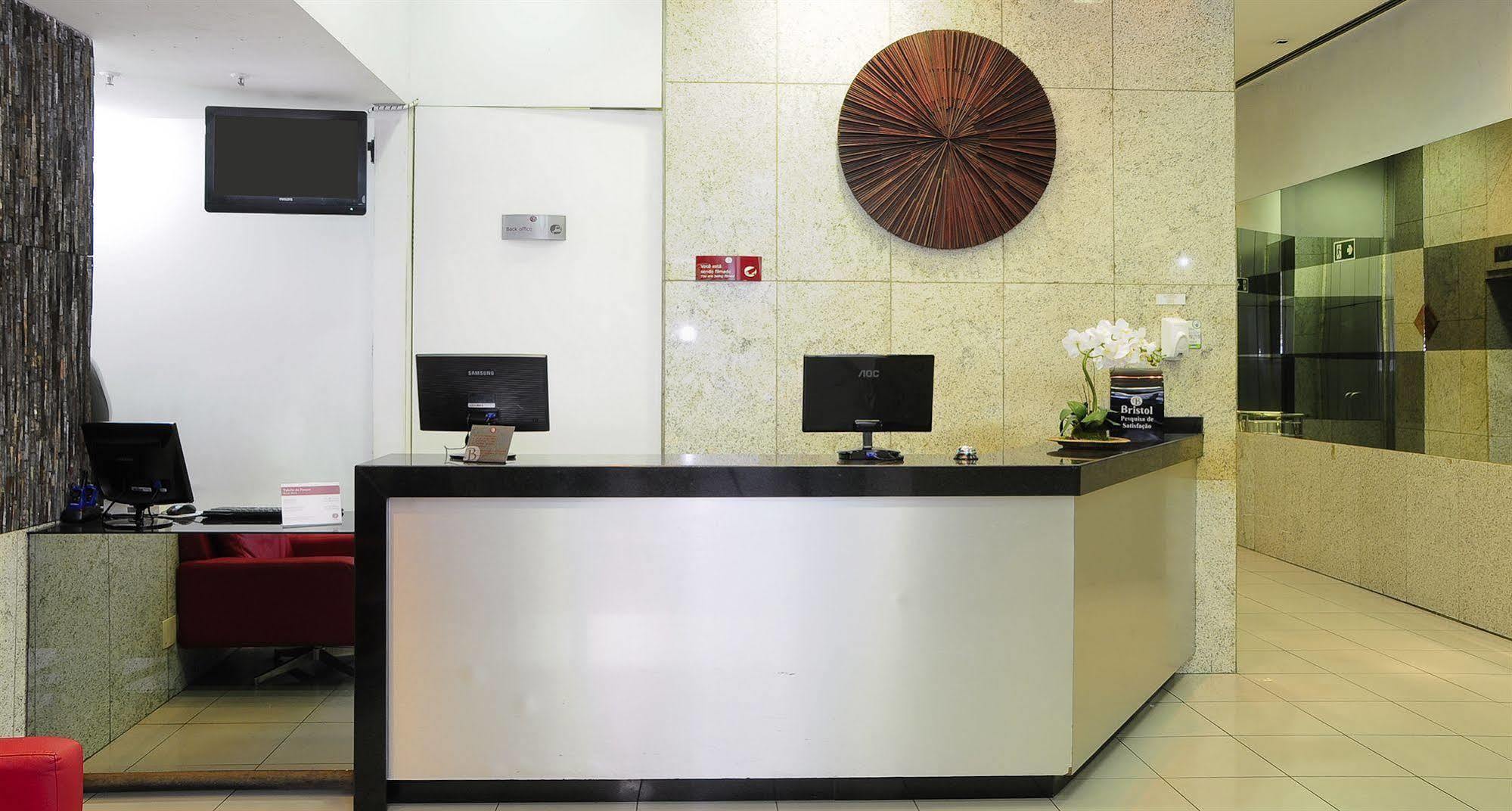 Bristol Merit Hotel Белу-Оризонти Экстерьер фото